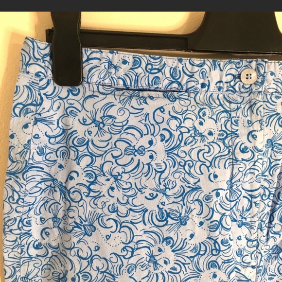 Lilly Pulitzer High Waisted Lion Print Capris - Picture 2 of 3